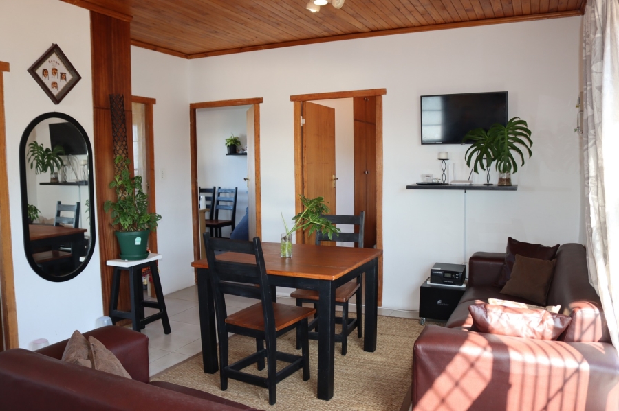 6 Bedroom Property for Sale in Kleinmond Western Cape